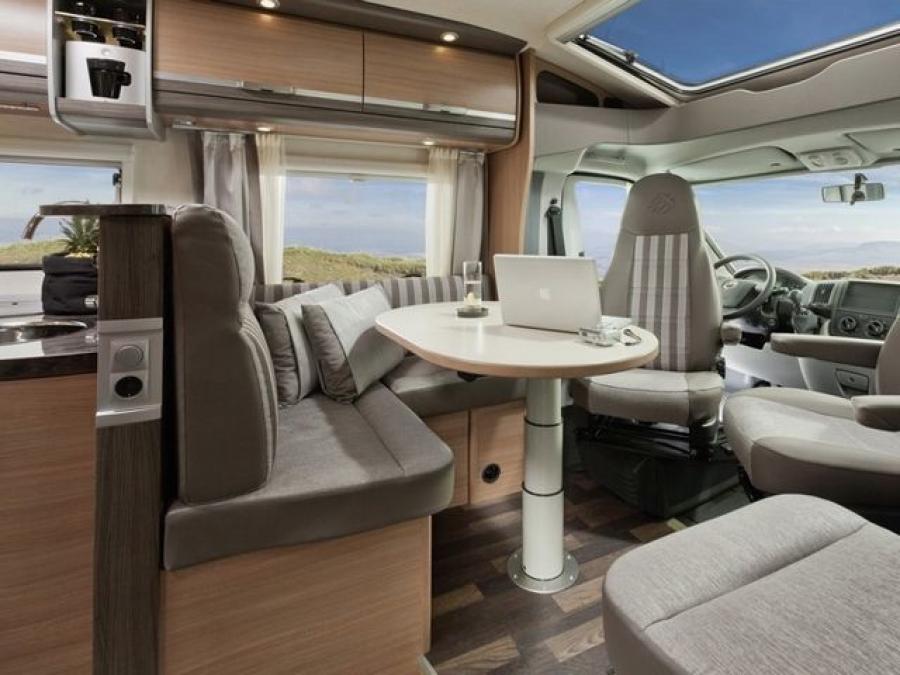 Интерьер Knaus Sky TI 2011 года  (фото 3 из 21)